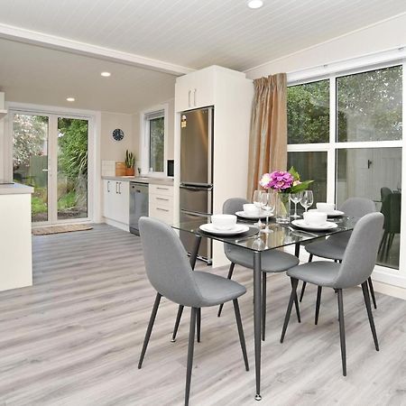 Albemarle Villa - Christchurch Holiday Homes Eksteriør billede